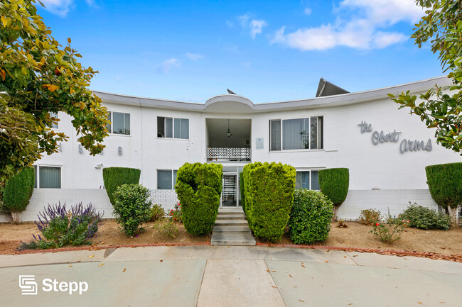 Obert Arms in Whittier, CA - Building Photo - Primary Photo