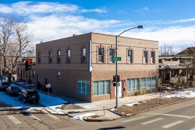 Hollie Jean Lofts in Denver, CO - Foto de edificio - Building Photo