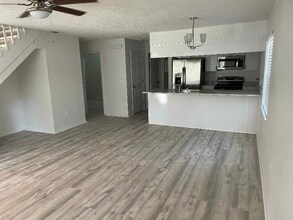 6404 Odom Rd-Unit -6412 in Lakeland, FL - Building Photo - Building Photo