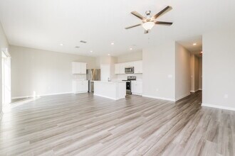 2004 Harris Hawk Ave in Ruskin, FL - Building Photo - Building Photo