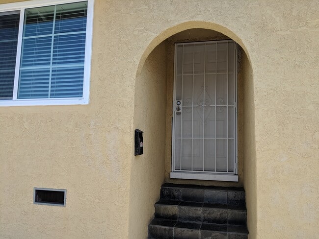 property at 711 Maltman Ave