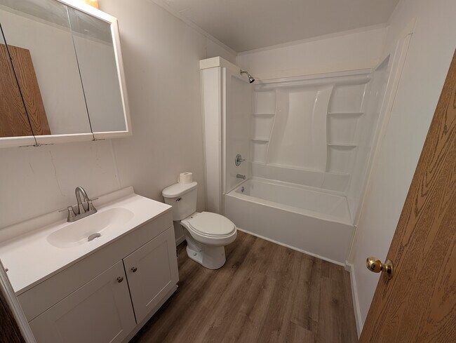 415 S Silverleaf St in Gladwin, MI - Building Photo - Building Photo