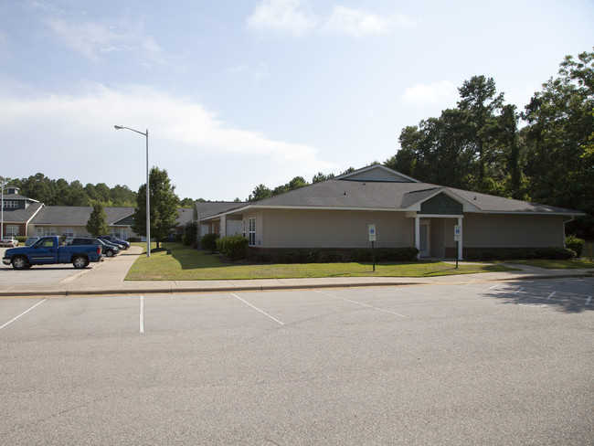 Bunce Manor Apartments in Fayetteville, NC - Building Photo - Building Photo