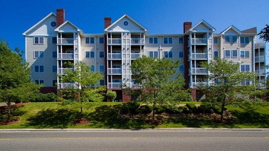 Rosecliff in Quincy, MA - Foto de edificio - Building Photo