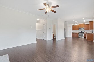 7042 Camrose Ln NW in Huntsville, AL - Building Photo - Building Photo