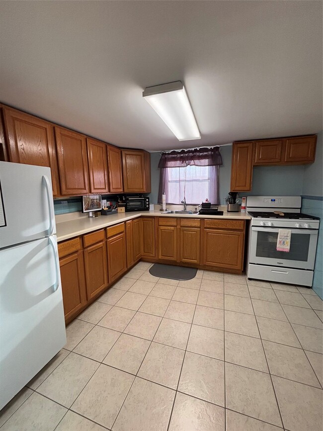 property at 231 Blauvelt Rd