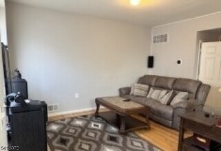 157 Conover Terrace in Lebanon, NJ - Building Photo - Building Photo