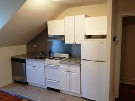 1214 Spruce St, Unit 7