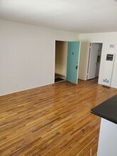 12626 Caswell Ave, Unit 6 in Los Angeles, CA - Building Photo - Building Photo