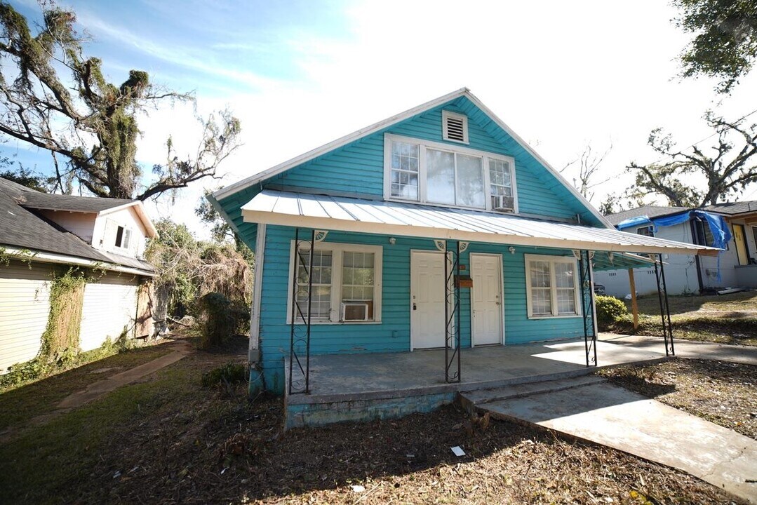 1511 Melvin St in Tallahassee, FL - Building Photo