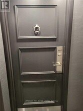 33 Elmhurst Ave in Toronto, ON - Building Photo - Building Photo