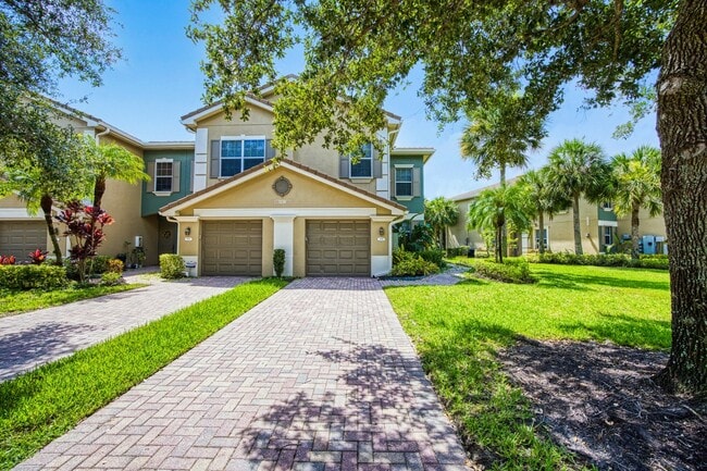 property at 3230 Cottonwood Bend