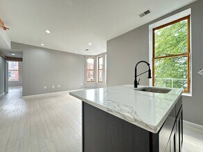 1919 W Diamond St in Philadelphia, PA - Building Photo - Building Photo