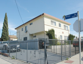 4455-4459 De Longpre Ave in Los Angeles, CA - Building Photo - Building Photo