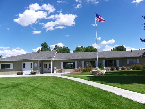 Friendly Village of Greeley in Greeley, CO - Building Photo