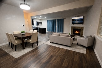 7730 181st Street East in Puyallup, WA - Building Photo - Building Photo