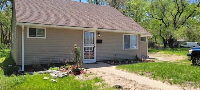 3813 E 13th Ave in Gary, IN - Building Photo - Building Photo