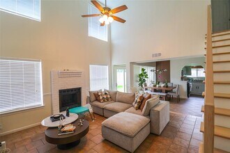 11630 Highland Meadow Dr in Houston, TX - Building Photo - Building Photo
