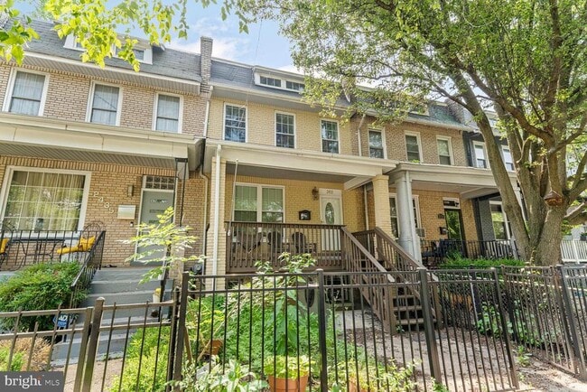 property at 2433 3rd St NE