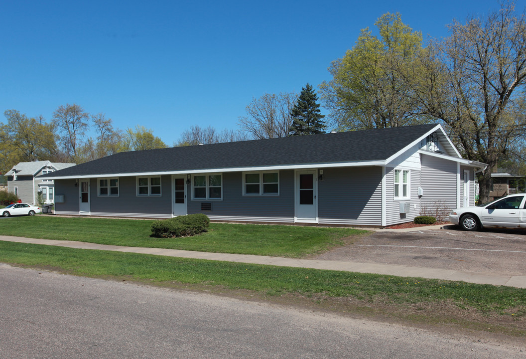 639 Broadway St in Eau Claire, WI - Building Photo