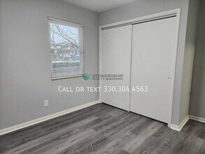 2557 Edwin Ave in Akron, OH - Building Photo - Building Photo