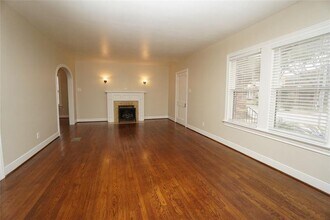 4410 Pease St in Houston, TX - Building Photo - Building Photo