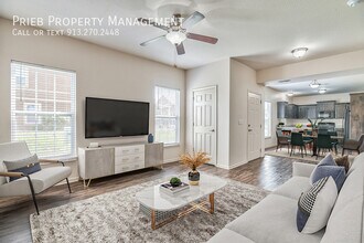 22140 W 125th Terrace in Olathe, KS - Building Photo - Building Photo