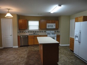 18107 Quiet Ridge Ln in Cypress, TX - Foto de edificio - Building Photo