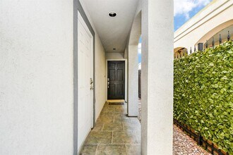 1807 Elmen St in Houston, TX - Building Photo - Building Photo