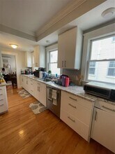 34 Leonard St, Unit 1 in Somerville, MA - Building Photo - Building Photo