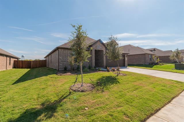 1024 Verde Vly Ln in Crowley, TX - Building Photo - Building Photo