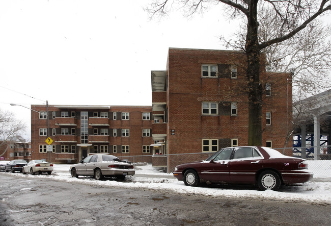 Lakeview Estates in Cleveland, OH - Foto de edificio - Building Photo