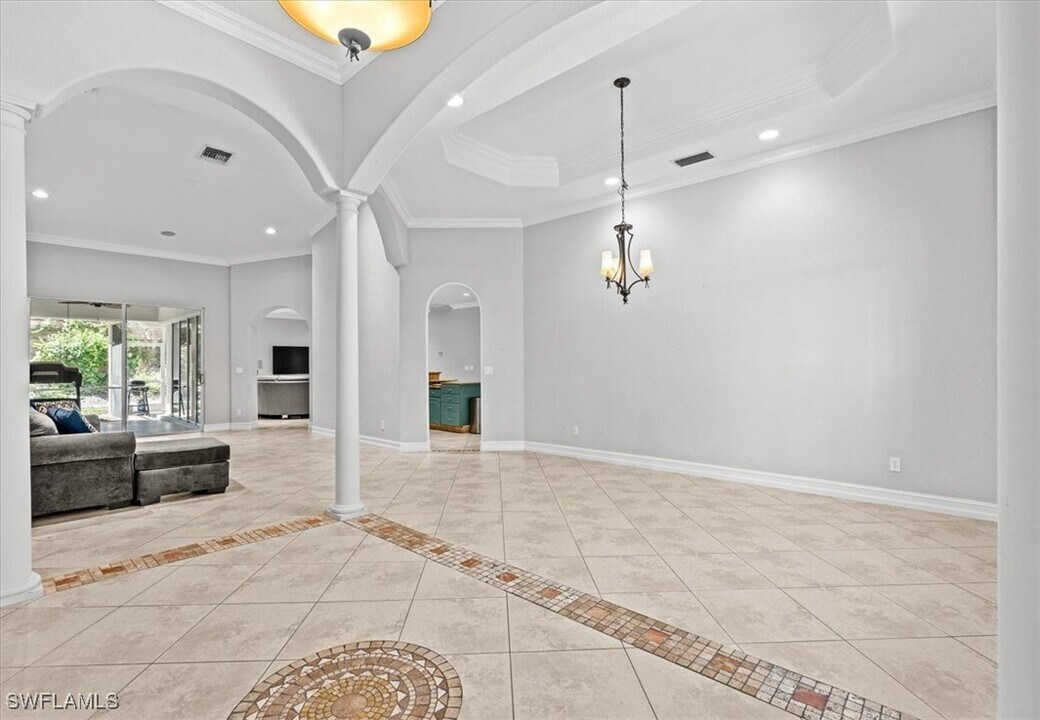 3905 Recreation Ln in Naples, FL - Building Photo
