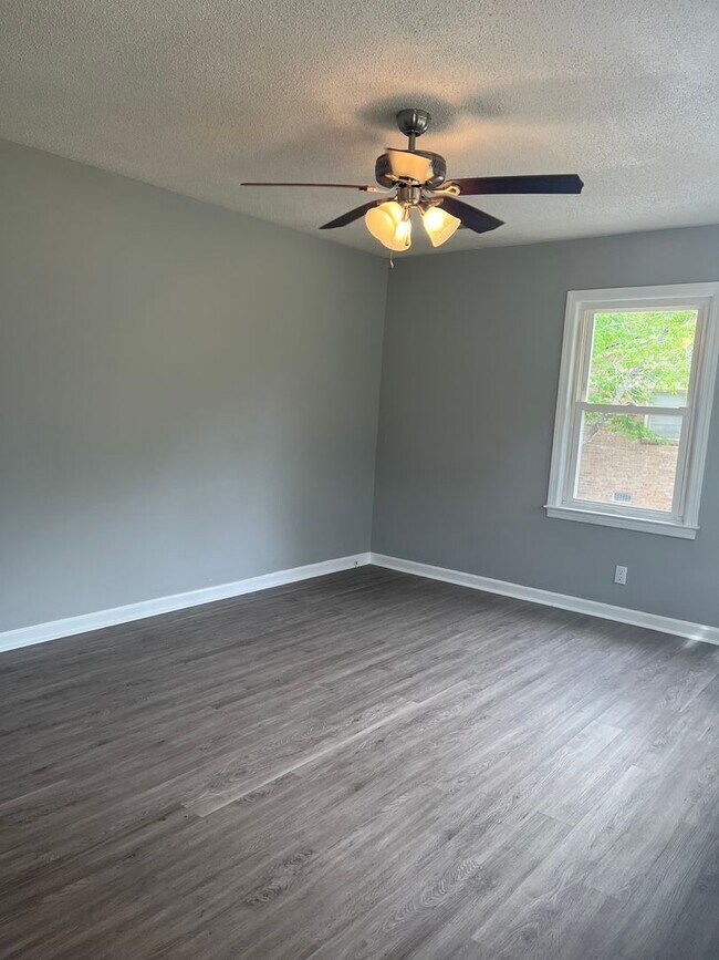 423 Mary Scott Dr in Goose Creek, SC - Building Photo - Building Photo