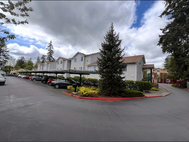 Twin Peaks Apartments