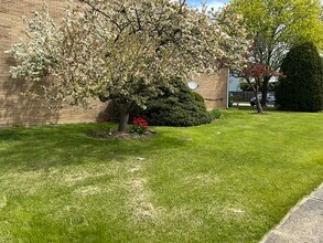 3602 16th St, Unit One bedroom second floor in Zion, IL - Building Photo - Building Photo