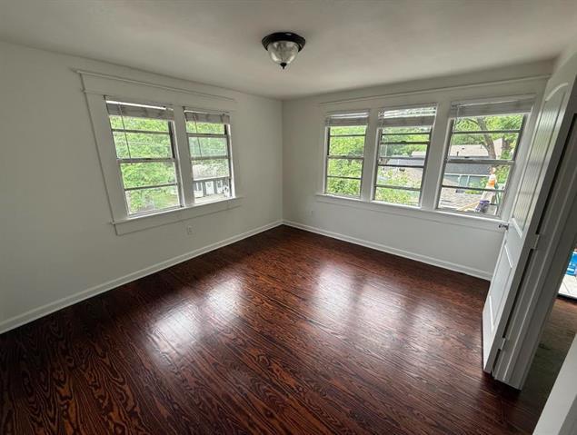 property at 203 W Heard St