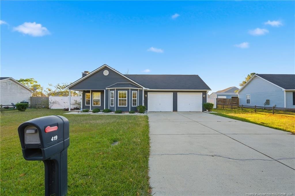 419 Northwoods Dr in Raeford, NC - Building Photo