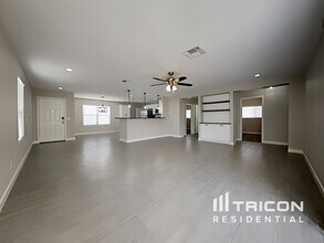 11514 W Larkspur Rd in El Mirage, AZ - Building Photo - Building Photo