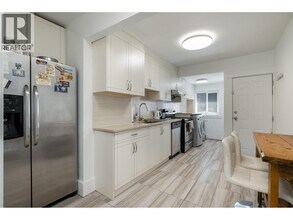 28XX W 6th Ave in Vancouver, BC - Building Photo - Building Photo