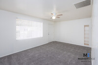 13001 N 111th Dr in Youngtown, AZ - Foto de edificio - Building Photo