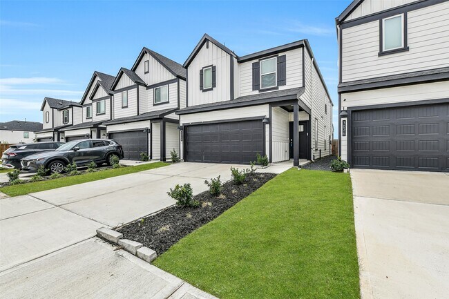 3028 Crown Gate Dr in Houston, TX - Building Photo - Building Photo