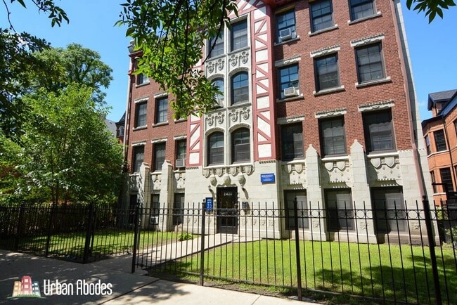 2424 N Kedzie Blvd, Unit M08H