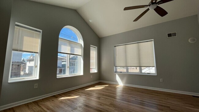 234 Crystal St in North Arlington, NJ - Building Photo - Building Photo