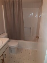 2 New Haven Dr in Nashua, NH - Building Photo - Building Photo