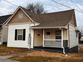 1208 Minnesota Ave in Knoxville, TN - Building Photo