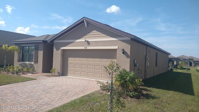 7144 Topaz Dr in Grant Valkaria, FL - Building Photo - Building Photo