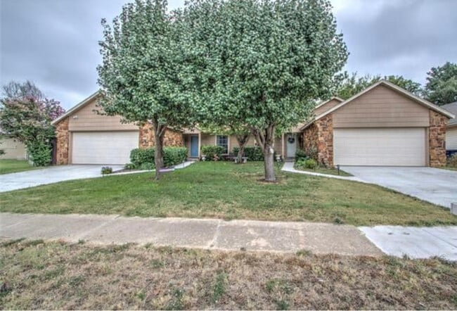 3911 S 125th E Ave, Unit 3911 S 125th E Ave