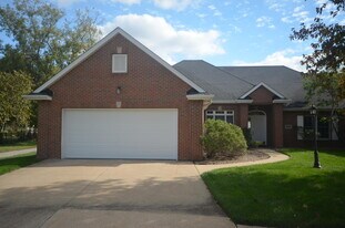 4900 Royal Lytham Dr in Columbia, MO - Building Photo