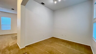4112 Mattie St in Austin, TX - Building Photo - Building Photo